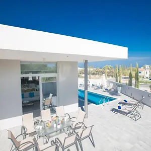 Villa Polymnia Luxury, Protaras